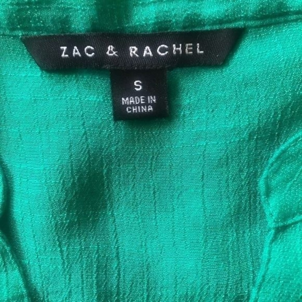 ZAC & RACHEL Top Loose Fit Green Long Sleeves Deep V Size S - Picture 2 of 4